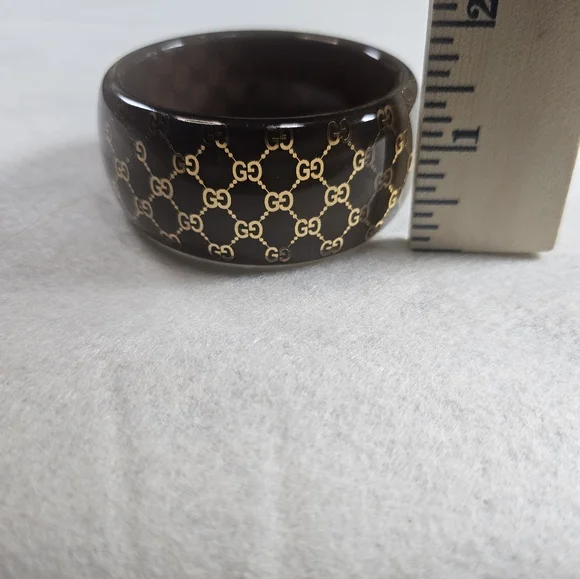 Elegant Brown Patterned Bangle - Picture 3 of 7